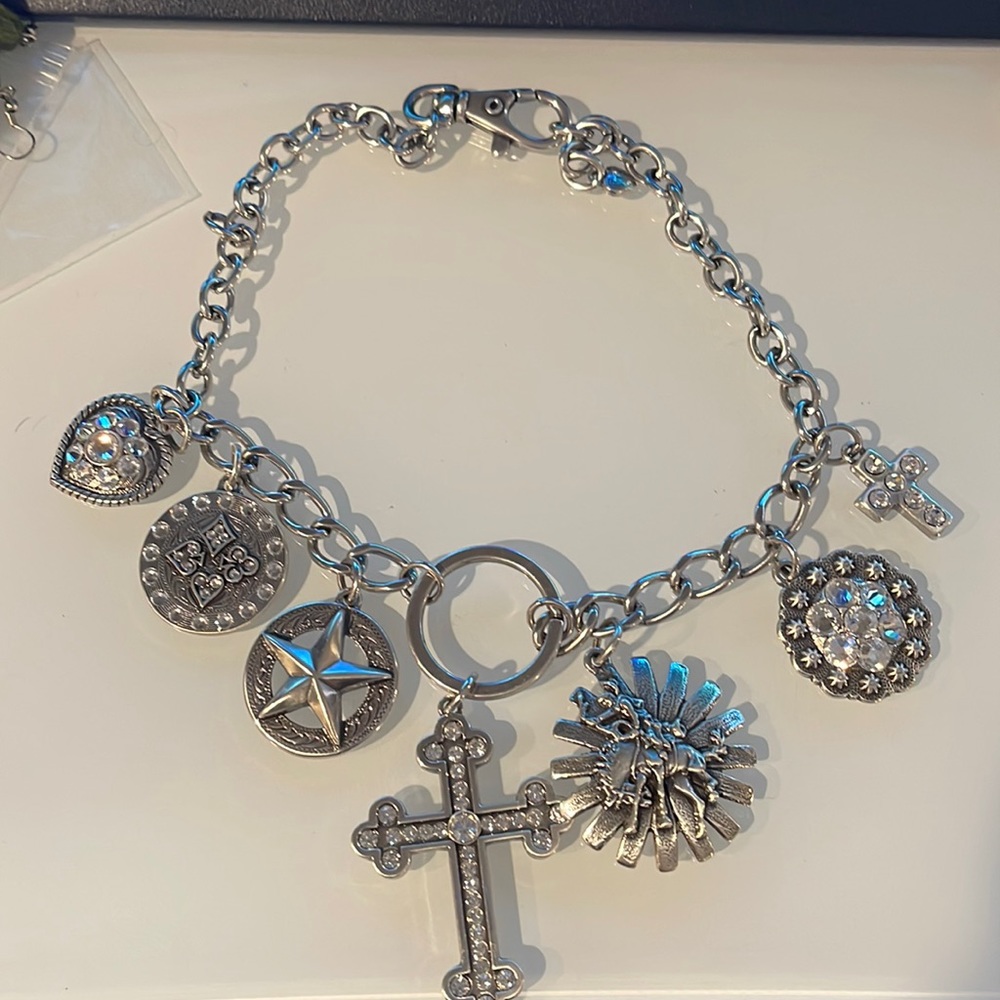 Western necklace